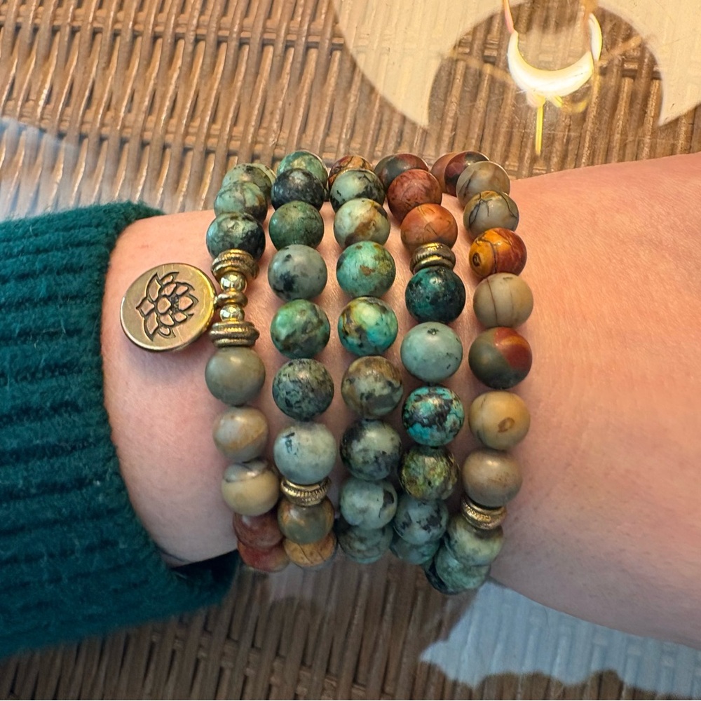 Beautiful necklace/bracelet/meditation beads - Picture 2 of 3
